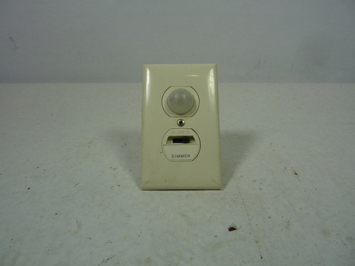 Motion Detecting Dimmer Switch NW3 120VAC 300W Max USED