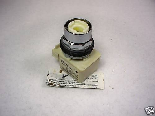 SQUARE D 9001K11J1 Illuminated Selector Switch USED