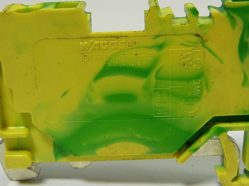 Wago 281-907 2-Conductor Ground Terminal Block 4mm 600V Green/Yellow USED