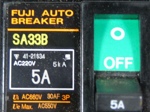 Fuji SA33B-5 Circuit Breaker 3-Pole 5A 220VAC USED