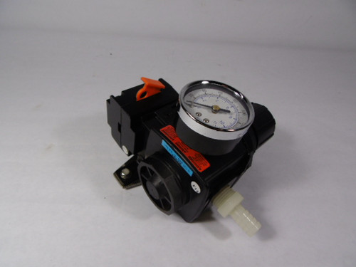 Wilkerson R28-04-F000 Regulator Assembly with Gauge ! NOP !