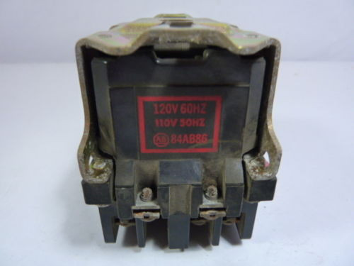 Allen-Bradley 700-N200A1 Series-C Industrial Control Relay 120V 60HZ USED