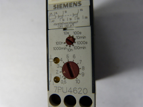 Siemens 7PU4620-2BN20 Time Delay Relay 0.5S-100hr 220-240V USED