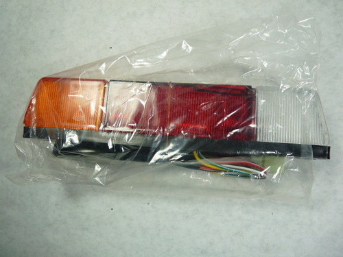 TotalSource TY56640-13300-71 Toyota Fork Lift Light Assembly 48V ! NEW !