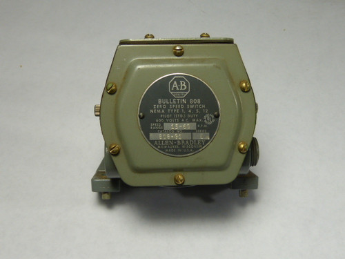 Allen-Bradley 808-G1 Speed Switch 15-60RPM 600VAC 5/8In Shaft USED