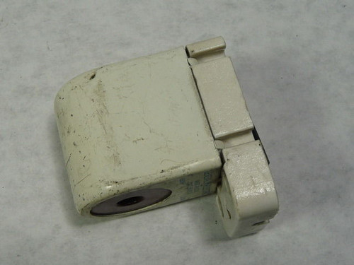 General Electric 95X976 Lamp Holder 660W 250V Lot of 7 *Cosmetic Damage* USED