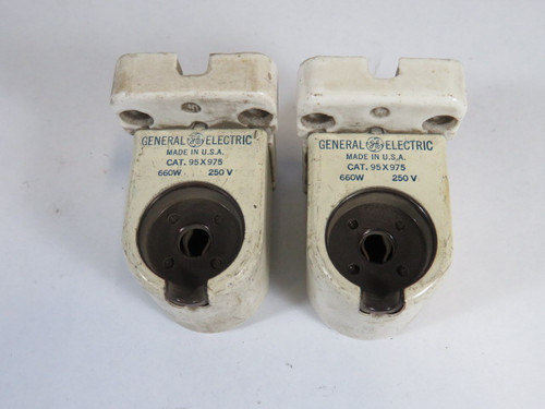 General Electric 95X975 White Lamp Holder 660W 250V Lot of 2 USED