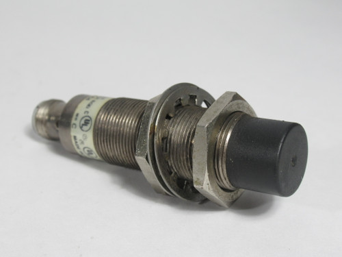 Allen-Bradley 872C-D8NP18-D4 Proximity Sensor 10-30VDC 200mA 8mm USED