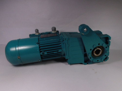 Lenze 0.68kW 1.705RPM 480V TEFC 3Ph 1.40A C/W Gear Box 49.133:1 Ratio USED