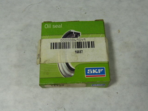 SKF 16657 Oil Seal  Single Lip ! NEW !
