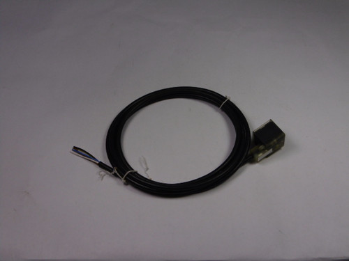 Generic VAD3C-4-2-228/2M DIN Valve Connector USED