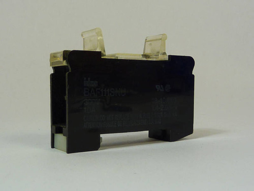 IDEC Fuse Block w/ Indicator 300V 10A BAF111SNU USED