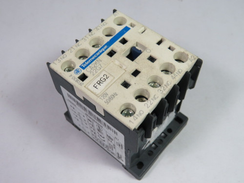 Telemecanique CA2KN22G7 Control Relay 10A 600VAC USED