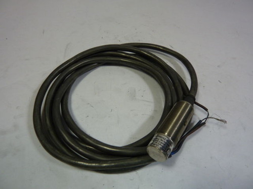 Allen-Bradley 871TM-DH8NE18-A2 Proximity Sensor USED