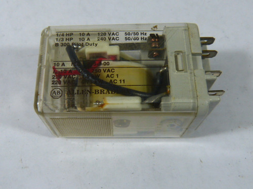 Allen-Bradley 700-HB32A24 Ser. A 24Vac Relay USED