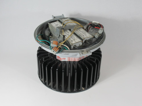 Cooper Crouse-Hinds VMV9L Hazardous Conditions Light WEAR/MISSING HARDWARE USED