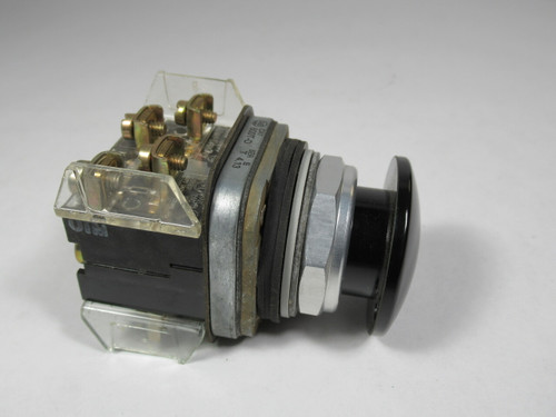 Allen-Bradley 800T-D2B Series T Push Button Black Mushroom Head 2NO 2NC USED