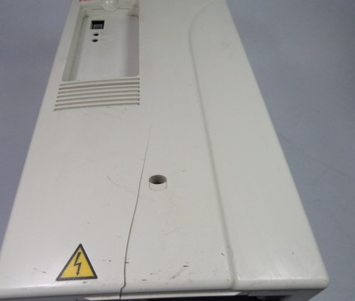 ABB ACS800-U1-0011-7 AC Drive *No Power* *Cracked Face Plate* ! AS IS !