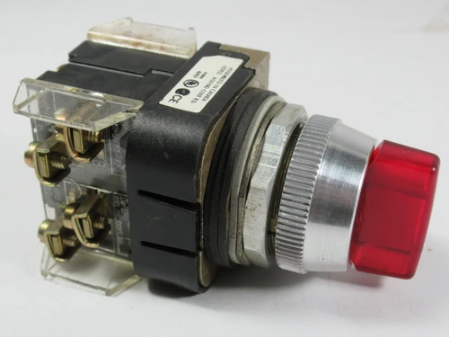 Allen-Bradley 800T-24JR2KB7AX Series U Selector Switch 24V Red Lens 1NO 1NC USED