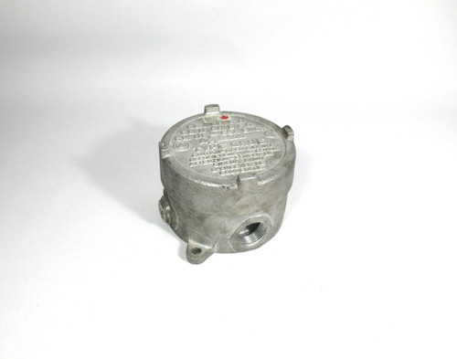 Appleton GRUE75 Conduit Outlet Box 3/4" NPT C/W Sealing Cover *Cos Dmg* USED