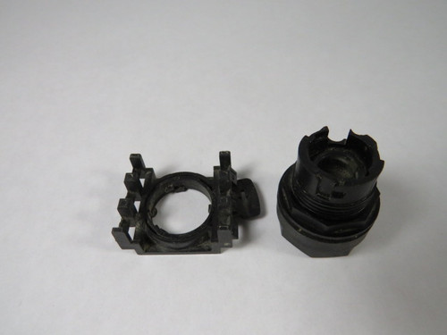 Cutler-Hammer E22PB6 Flush Push Button Blue Non-Illuminated USED