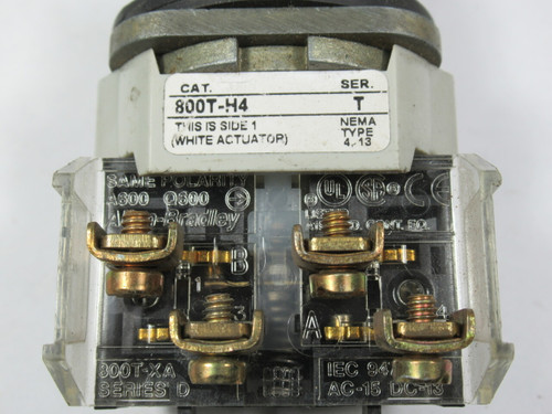 Allen-Bradley 800T-H4A Series T 2-Position Selector Switch 1NO 1NC USED