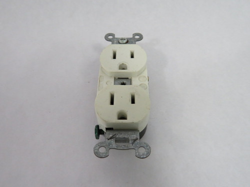 Hubbell 5252AW White Duplex Receptacle 15A 125V 3W 2P USED