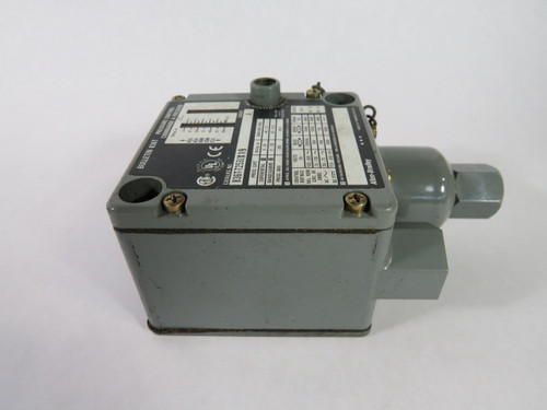 Allen-Bradley 836T-T253JX19 Series A Pressure Control 600VAC 12-150PSI USED