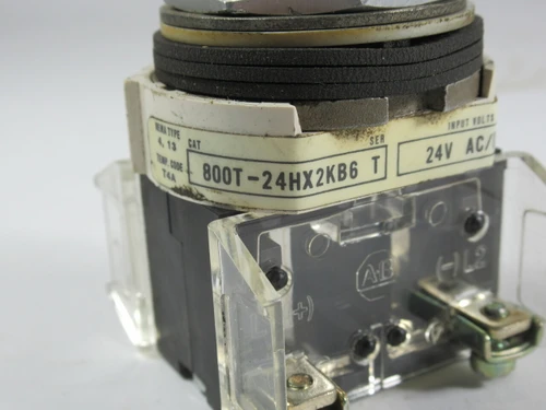 Allen-Bradley 800T-24HA2KB6AX Series T Selector Switch Amber Lens 1NO 1NC USED