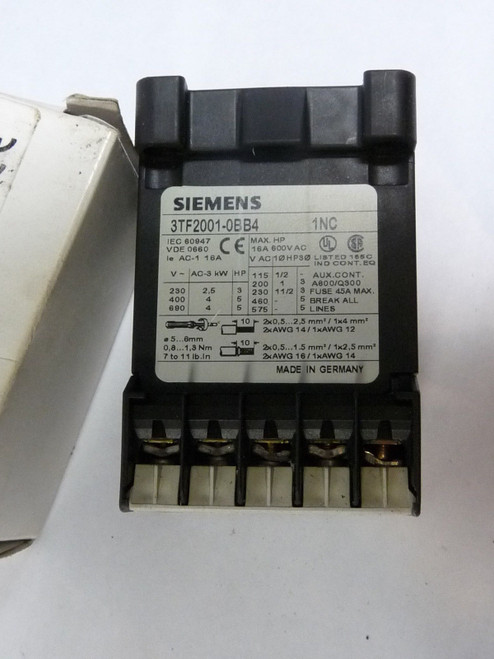 Siemens 3TF20-01-0BB4 Contactor 9 AMP 3 Pole 24 VDC USED