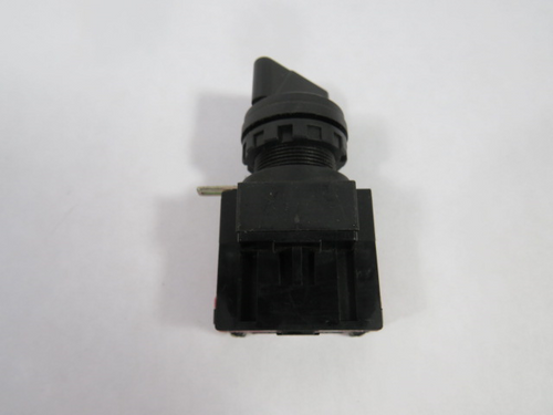 IDEC HW1S-2TF01 Selector Switch 1NC 2-Position USED