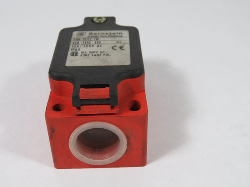 Bernstein 618.1152.110 Limit Switch 1NC/1NO 10A 500V 1/2" NPT USED