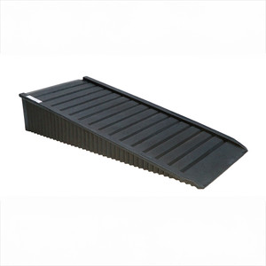 Poly Spill Pallet Ramp, Black (5039-BK)