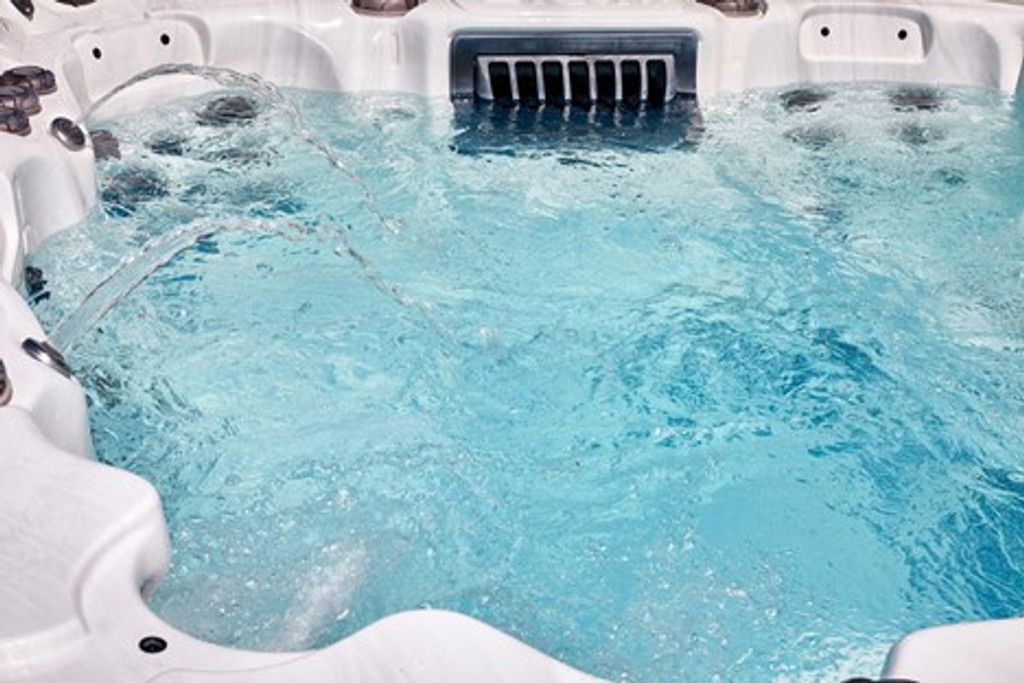 Can You Put Epsom Salt in Hot Tubs? - Vitabath®