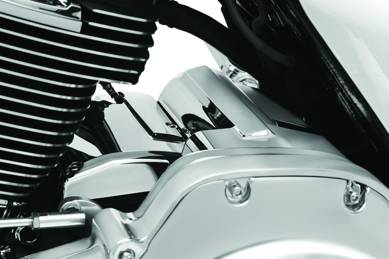 Kuryakyn Kuryakyn Starter Cover Milwaukee-8 Chrome - 6416