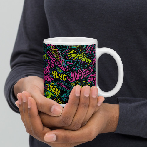 White Glossy Tea Mug — Elegant & Durable Drinkware