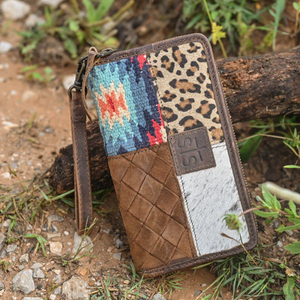 STS Chaynee Mountain Bentley Wallet STS Chaynee Mountain Bentley Wallet