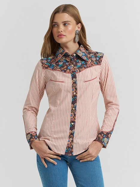 Wrangler x Lainey Wilson Prairie Print Western Snap Shirt