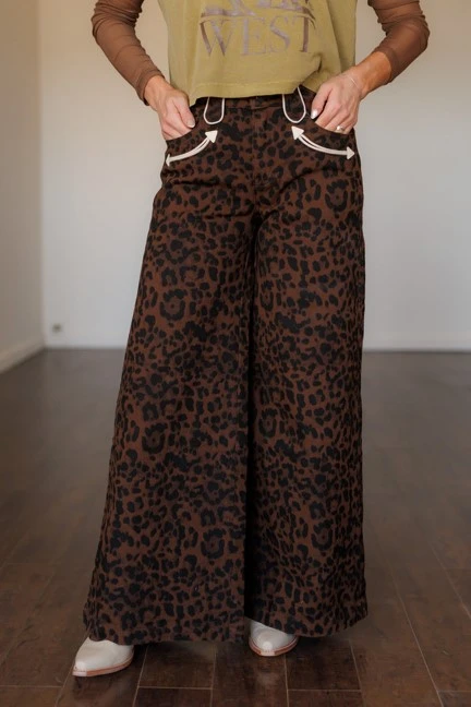 Howdy Hanny Women's Leopard Smiley Wide Leg