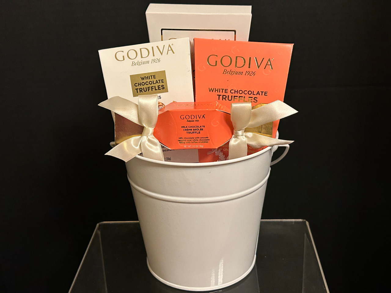 Godiva Truffles, Coffee and Chocolate Hot Cocoa Gift Basket Includes 10oz  White Mug - Walmart.com