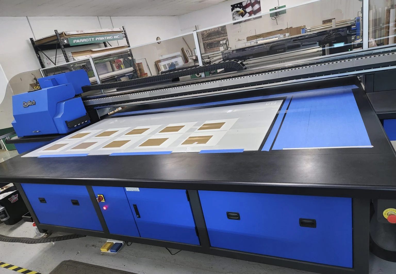 Digitech VM+ flatbed printer where the 43% ink savings was achieved