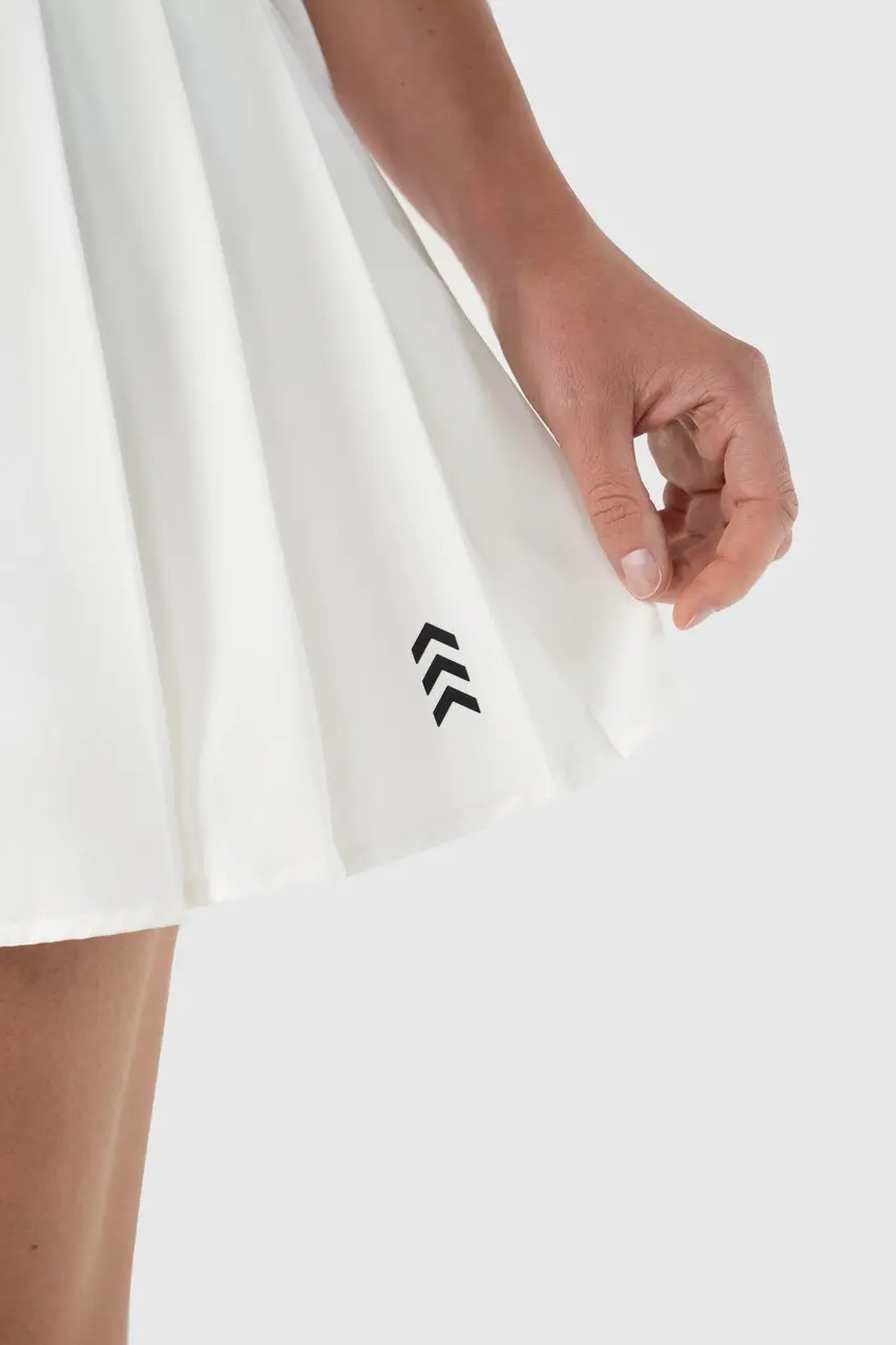 Pursue Skort, white skort structured pleat detail for mobility