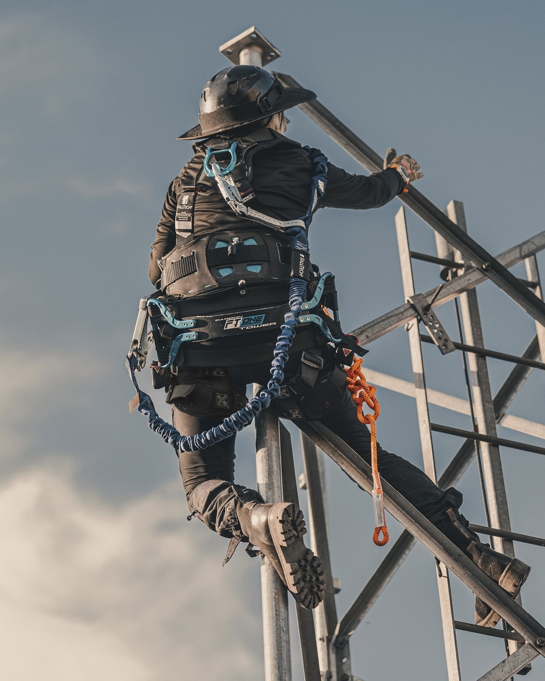 Carbon FT-One Fit Tower™