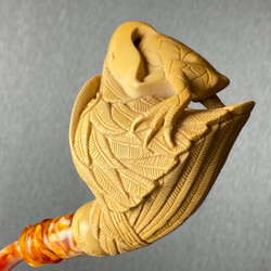 Eagle Devouring Frog Legs with Caramel Finish by Master Carver Baglan Meerschaum Pipe Paykoc