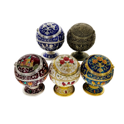 Ornate Covered Globe Ashtray on Pedestal – 1 Count, Assorted Design