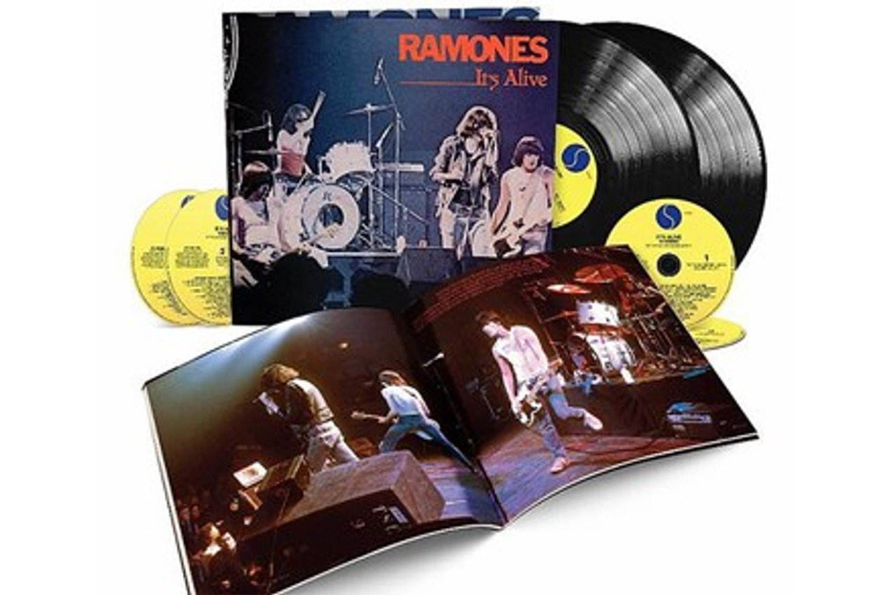 Ramones - It's Alive: 40th Anniversary Deluxe Edition (180g Vinyl 2LP + 4CD  Box Set) * * *