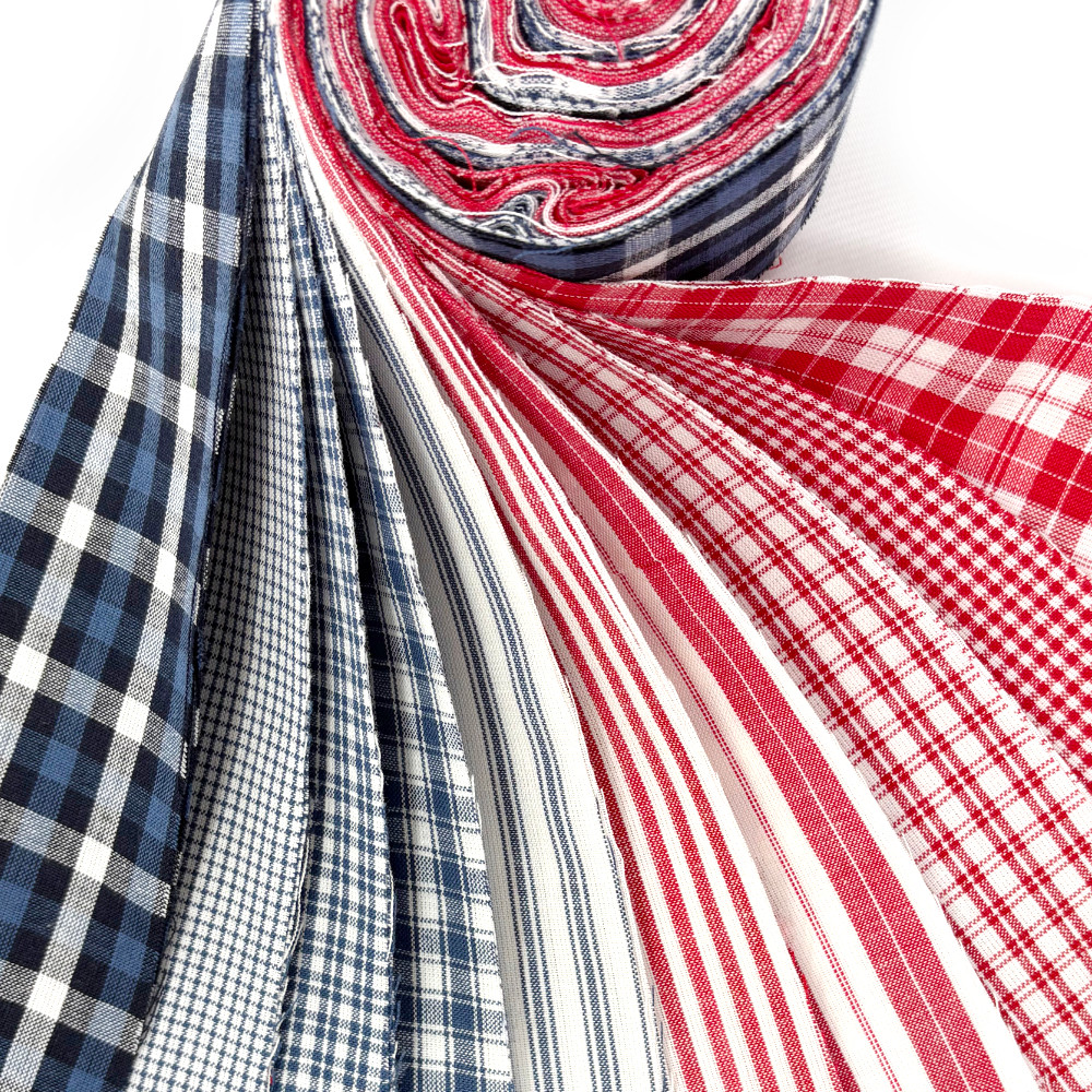 Red, White and Blue Americana Homespun Fabric 2.5 X 44-inch Roll (Jelly Roll) - 22 pc.