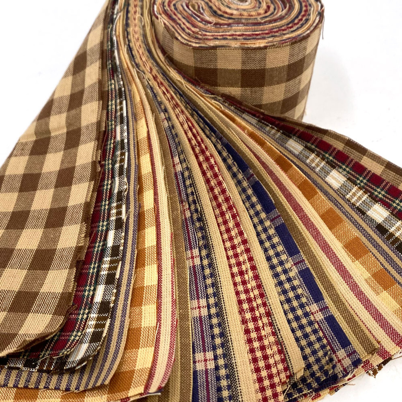Primitive Homespun Fabric 2.5 X 44 inch Precut Roll (Jelly Roll) - 22 pc.