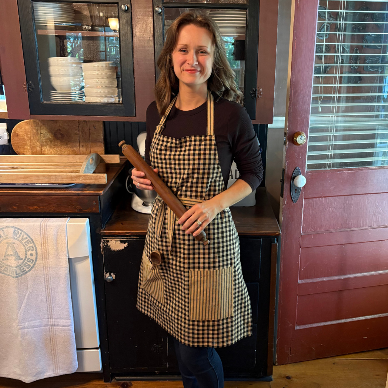 Primitive Black Plaid Hostess Apron with Gift Bag