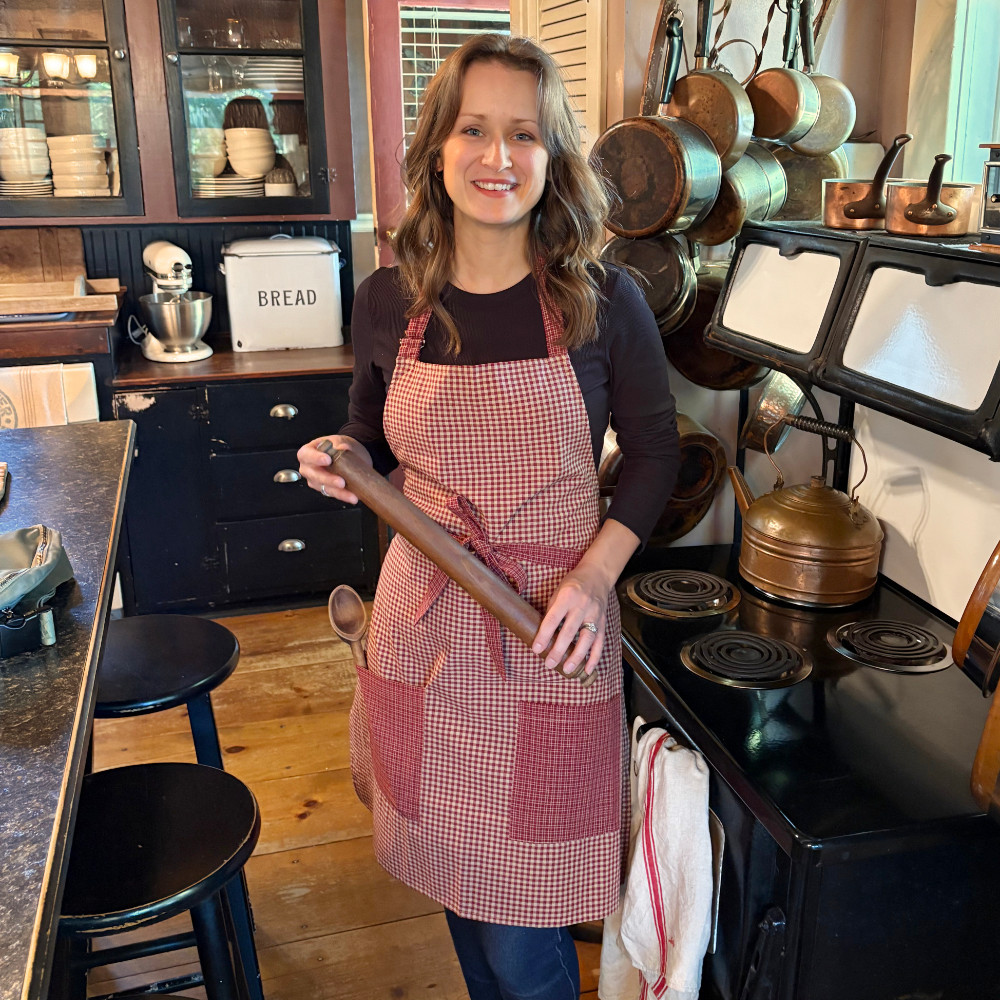 Primitive Red Plaid Hostess Apron with Gift Bag